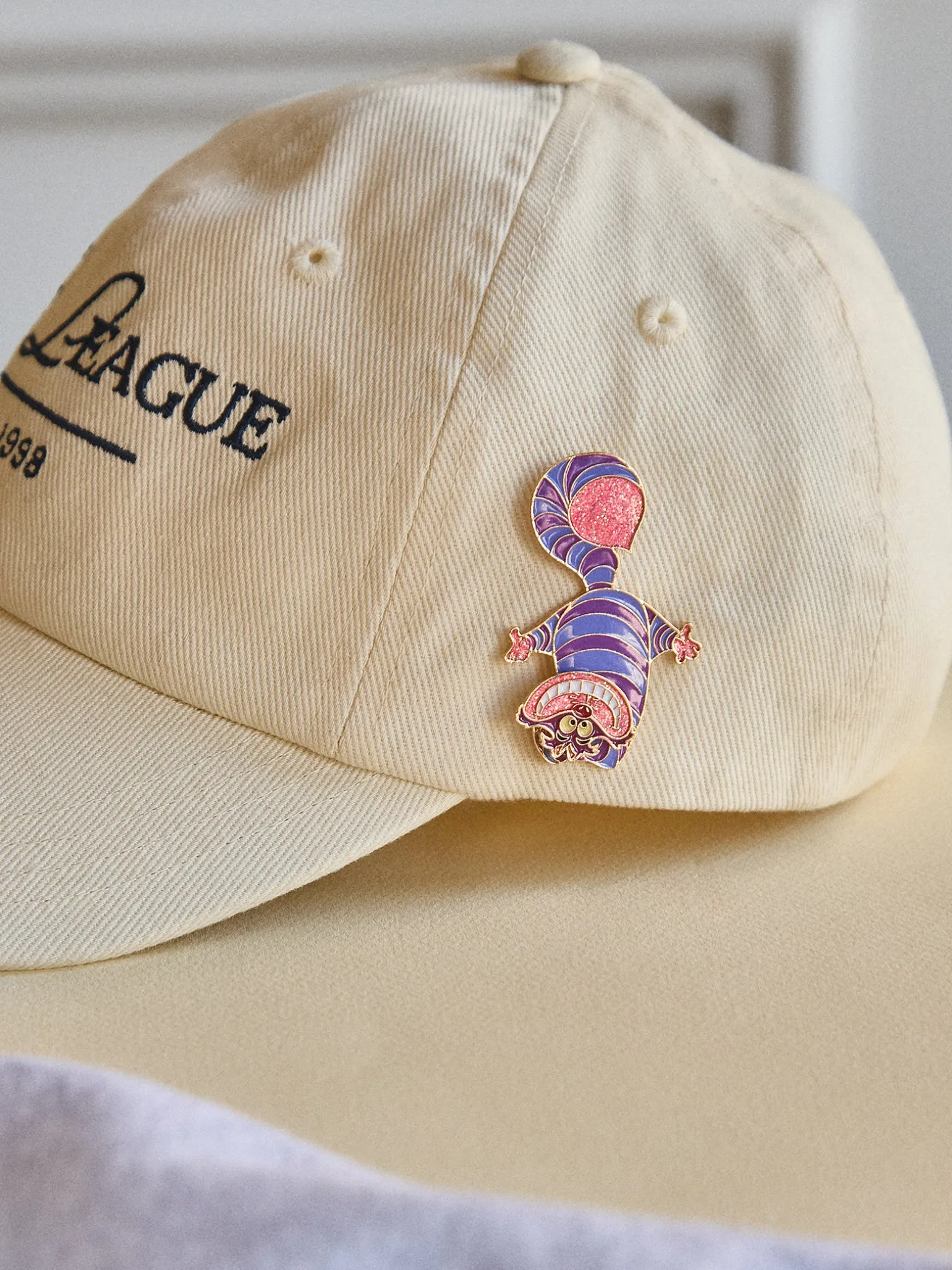 Disney Cheshire Cat Pin - Cheshire Cat
