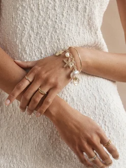 Isla Charm Bracelet - Gold/Pearl