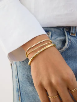 Nadia Classic Hinge Bangle - Classic Thin Gold Triple Bezel
