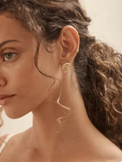 Nixie Seashell Earrings - Gold