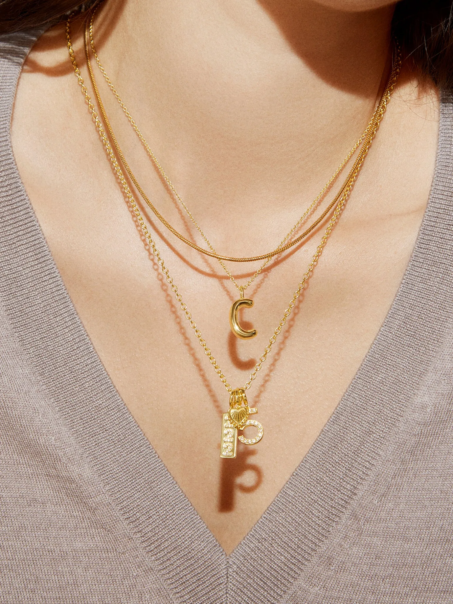 Pavé Number Cluster Charm - 8