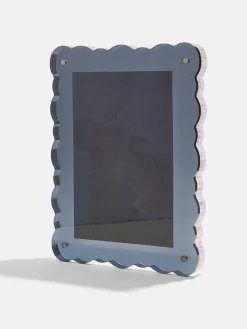 Picture Perfect Vertical Acrylic Frame - Scalloped Shape